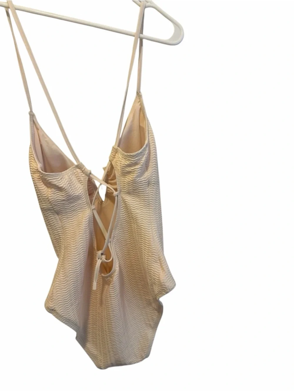 NWT Sanctuary Refresh Rib V-Wire Mio One-Piece Swimsuit White Sand Size Large